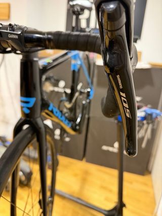 Bicicleta Carbono Ridley Helium Disc T-M (2024)