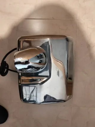 Secador de manos con sensor