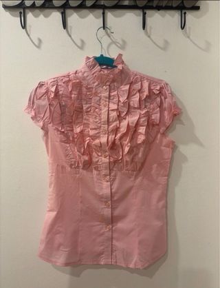 Camicia rosa con rouches