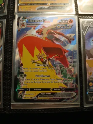 Blaziken VMAX TG15/TG30 Carta Pokémon