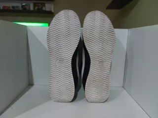 Nike Cortez Talla 42.5 Negro/Blanco