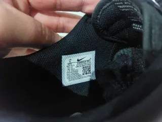 Nike Cortez Talla 42.5 Negro/Blanco