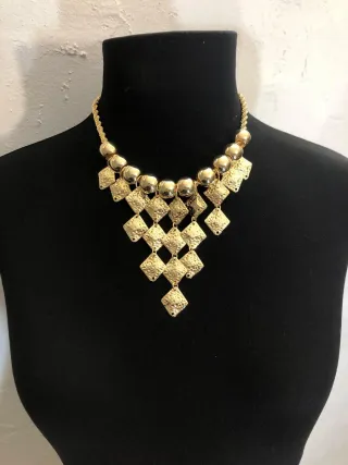 Collar Vintage Dorado