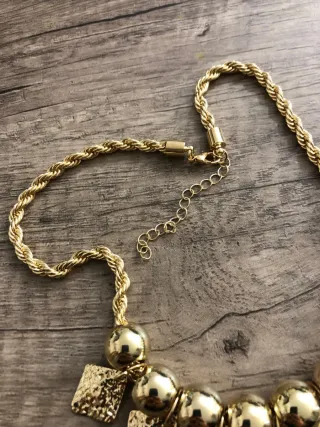 Collar Vintage Dorado