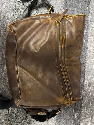 Bolso Guess Marrón y Dorado