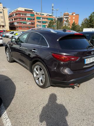 Infiniti FX37 2010