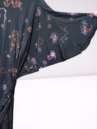 Vestido Bimba y Lola estampado gráfico largo