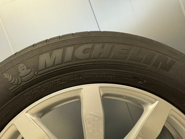 4 Llantas Porsche 19" con neumáticos MICHELIN