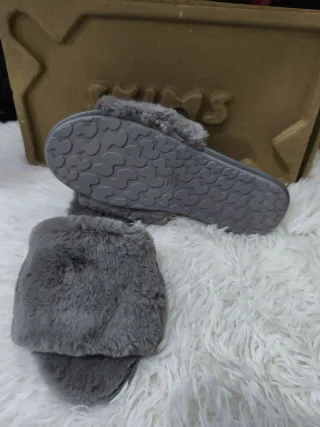 Pantofole SKIMS grigie donna