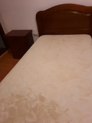 Cama Solteiro Mogno com Mesa Cabeceira