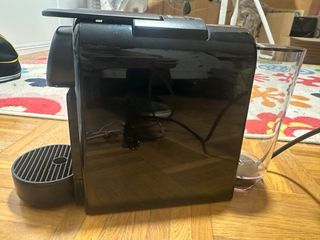 Cafetera Nespresso Inissia Negra