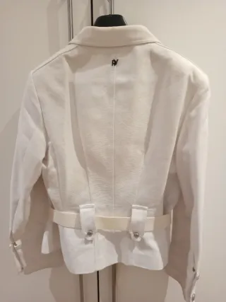 Americana Roberto Verino blanca y beige, mujer.