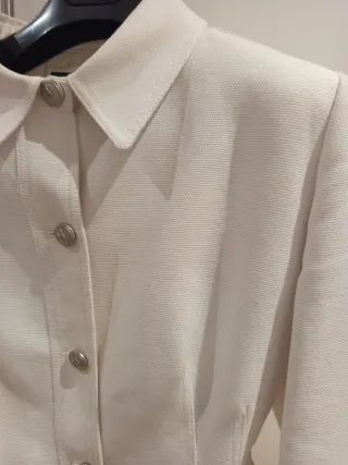 Americana Roberto Verino blanca y beige, mujer.