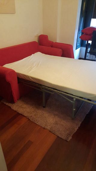 Divano letto francese rosso IKEA 120cm con slatted frame