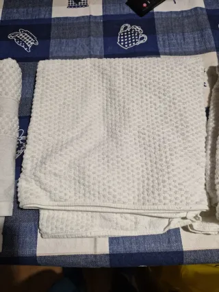 4 Asciugamani Viso Bianchi