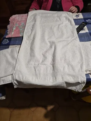 4 Asciugamani Viso Bianchi