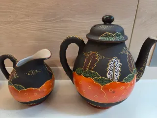 Serie di zuccheriere, teiere da collezione