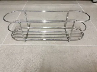 Estantería metálica pequeña