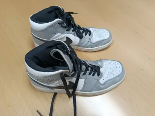 Zapatillas Nike Air Jordan 1 Gris/Blanco