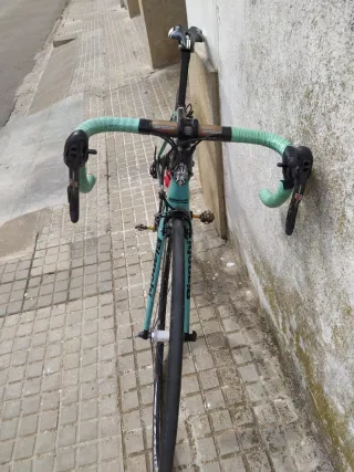 Bicicleta carretera Bianchi