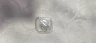 Pendientes Goma Gatito Dorado y Blanco