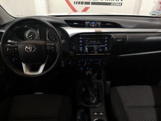Toyota Hilux 2021
