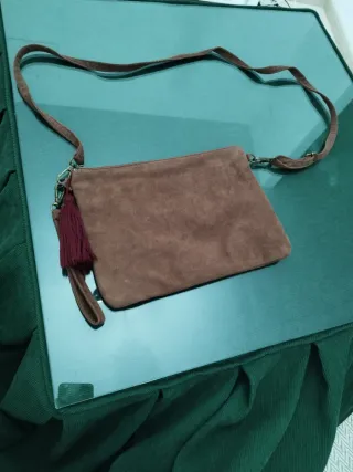 Bolso de ante marrón