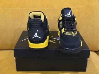 Jordan 4 Thunder Amarillo talla 45