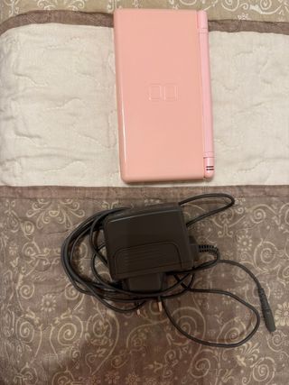 Nintendo DS Rosa con Caricatore