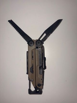 Navaja Multiusos Signal Leatherman