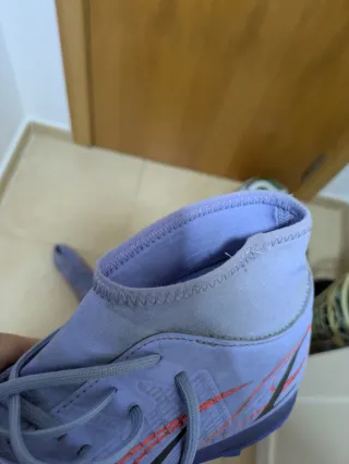 Botas césped artificial Nike Mercurial