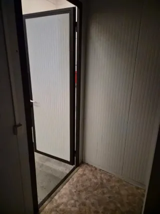 Caseta obra con WC y lavabo