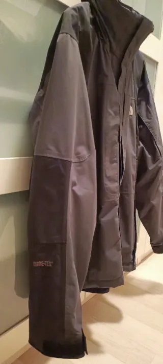 Chaqueta The North Face Gore-Tex Negra/Gris