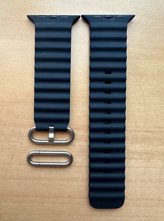 Apple Watch ULTRA 49mm. Midnight Ocean Band