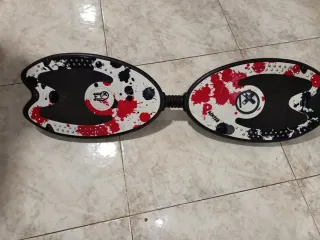 Patín doble con diseño de salpicaduras