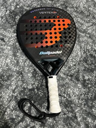 Bullpadel Vertex Hybrid 04