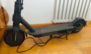 Patinete Eléctrico Xiaomi Negro. En buen estado.