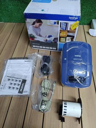 Brother QL600B.Impresora de Etiquetas Profesional con tecnología térmica Directa