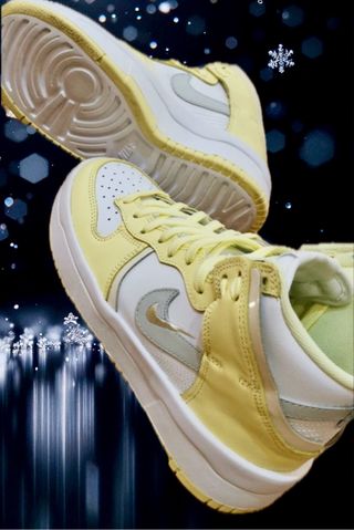 Zapatillas Nike Mujer Blancas y Amarillas