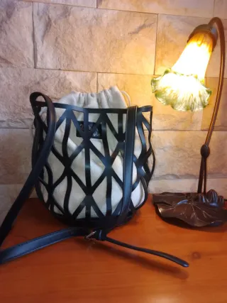 Pelleteria Urban Style Bolso cubo bandolera