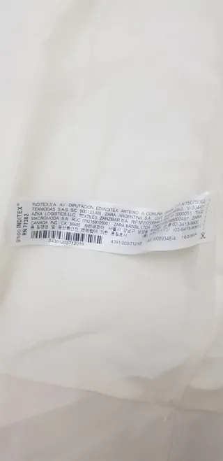 Abrigo acolchado blanco con capucha