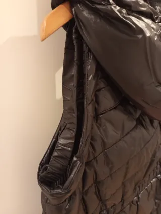 Chaleco deportivo Reebok mujer.