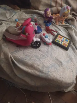Lote de juguetes varios