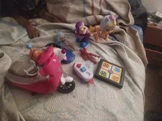 Lote de juguetes varios