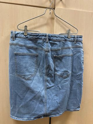 Falda vaquera azul clara mujer