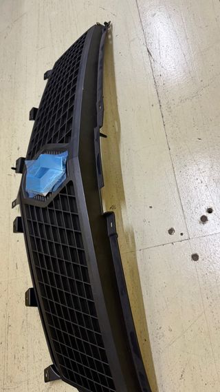 Parrilla Delantera Renault Mascot