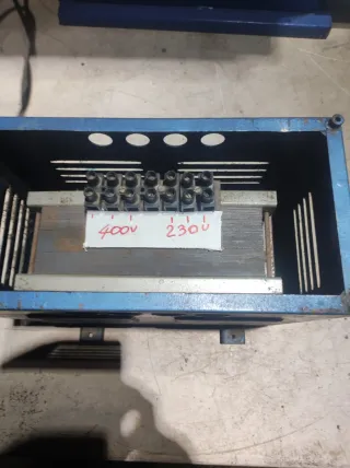 Transformador 230/400V