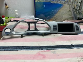 Marco Audi A6 C6 sin pantalla