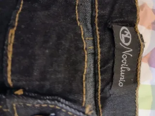 Pantalón con bolsillos laterales. Hombre Talla 60