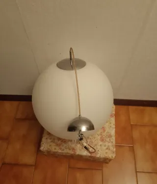 Lampadario sfera vetro e metallo